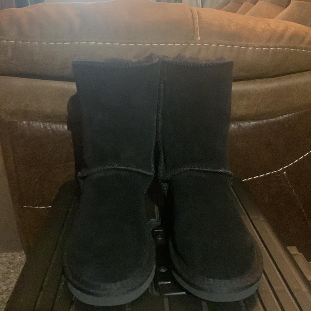 Girls size 2 Ugg Boots